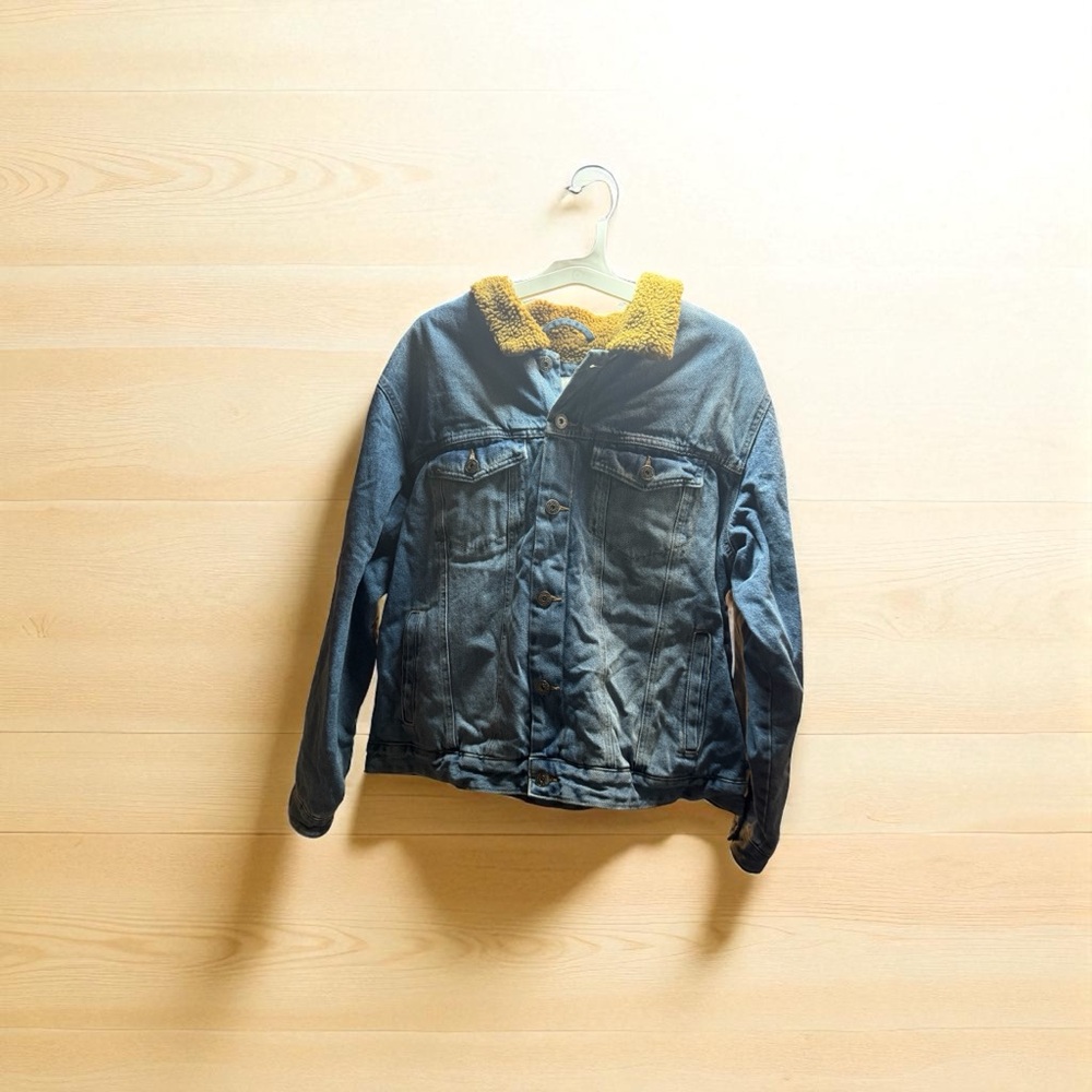 Goodfellow & Co Blue Denim Jacket with Brown Collar. New w/tags!